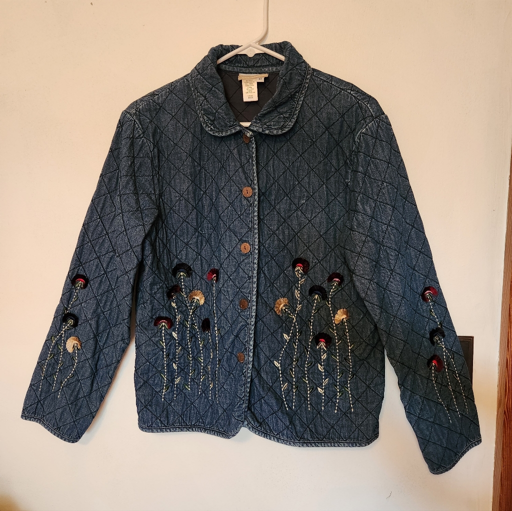 Coldwater Creek Quilted Floral Embroidered Button Down Jacket Size M